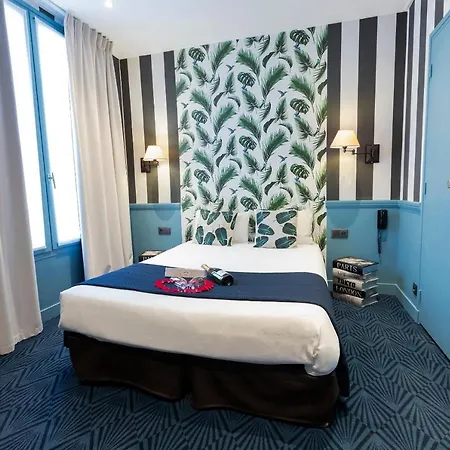 Hotel Du Theatre By Patrick Hayat 3*