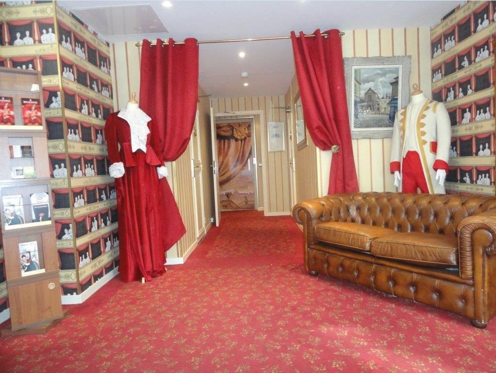 Du Théâtre By Patrick Hayat 3* Parigi
