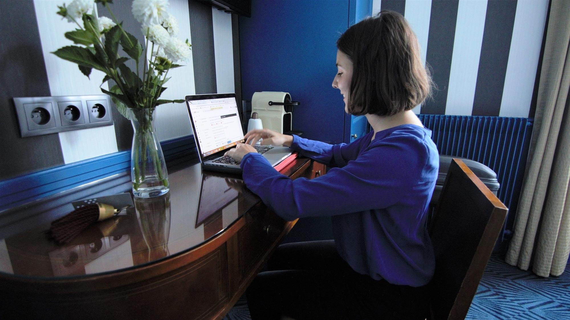 Du Théâtre By Patrick Hayat