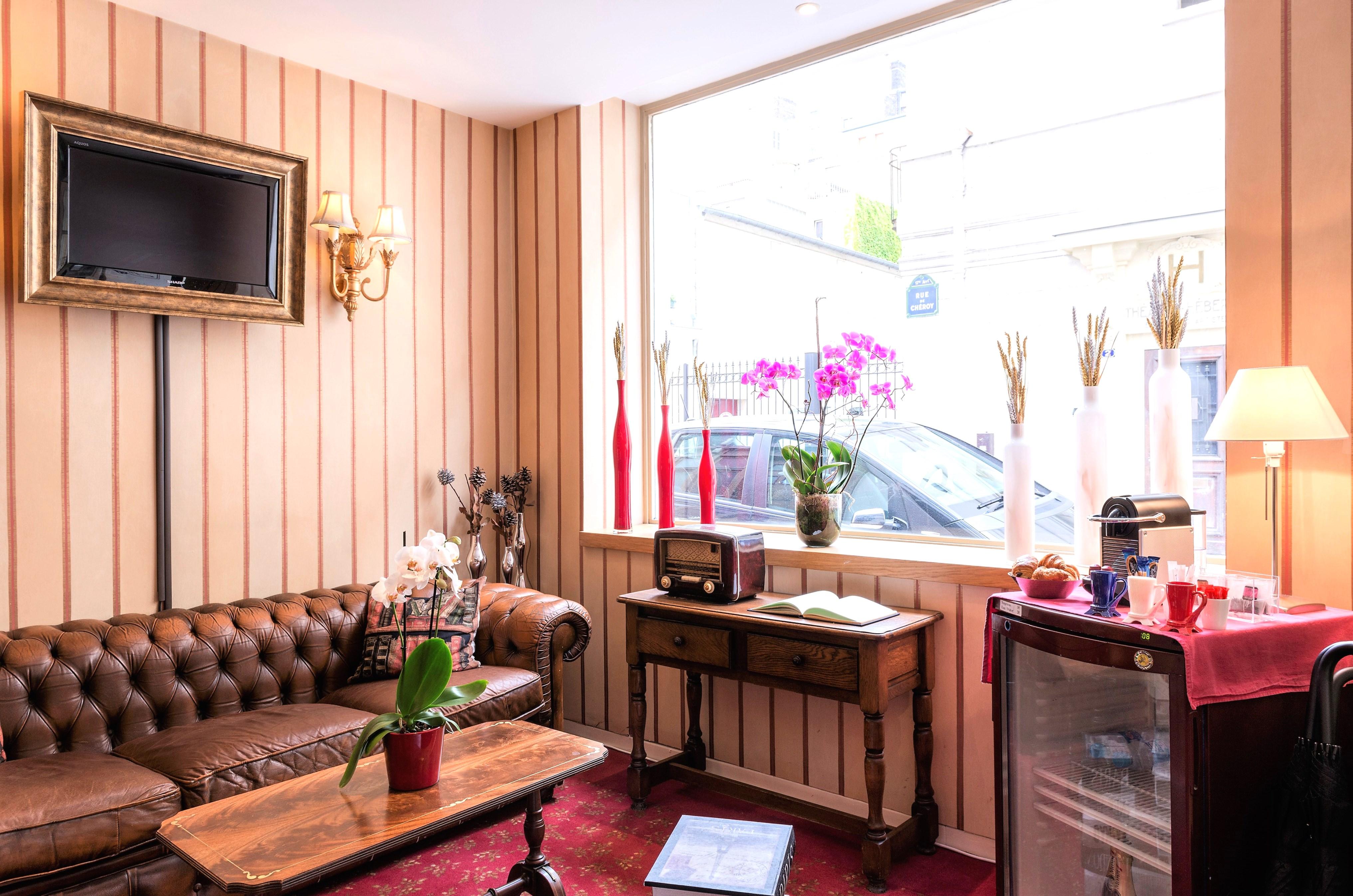 Du Théâtre By Patrick Hayat 3*