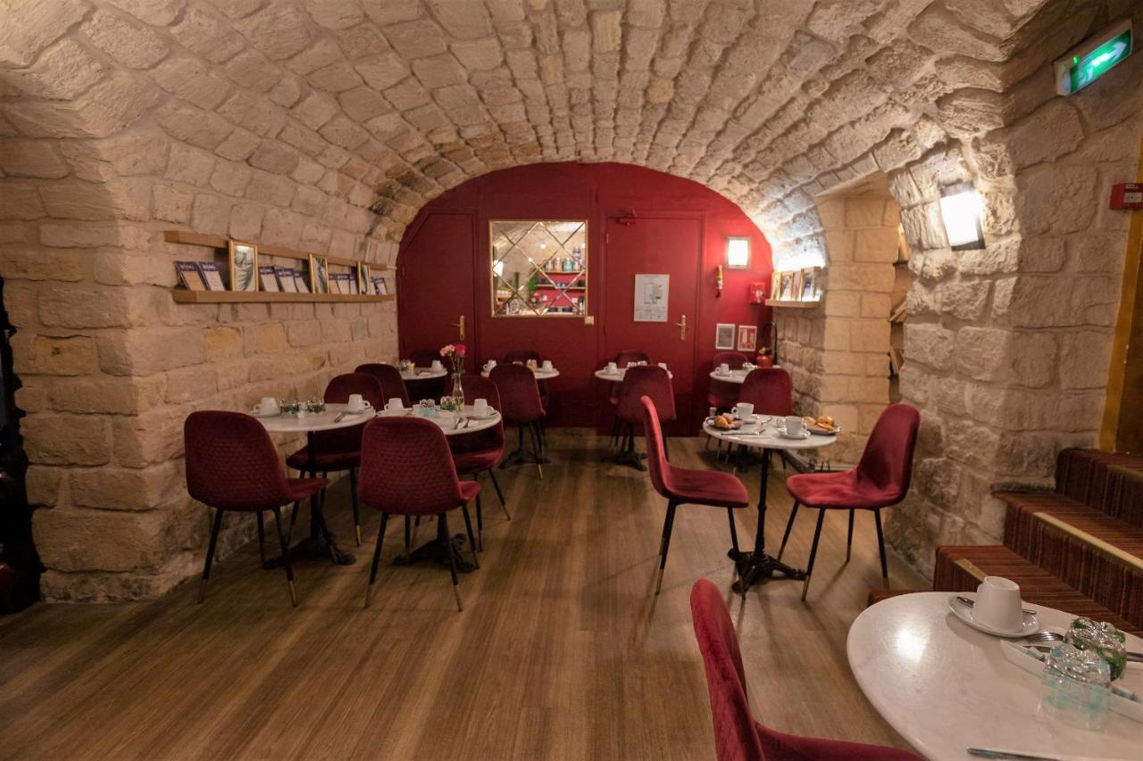 Du Théâtre By Patrick Hayat 3*