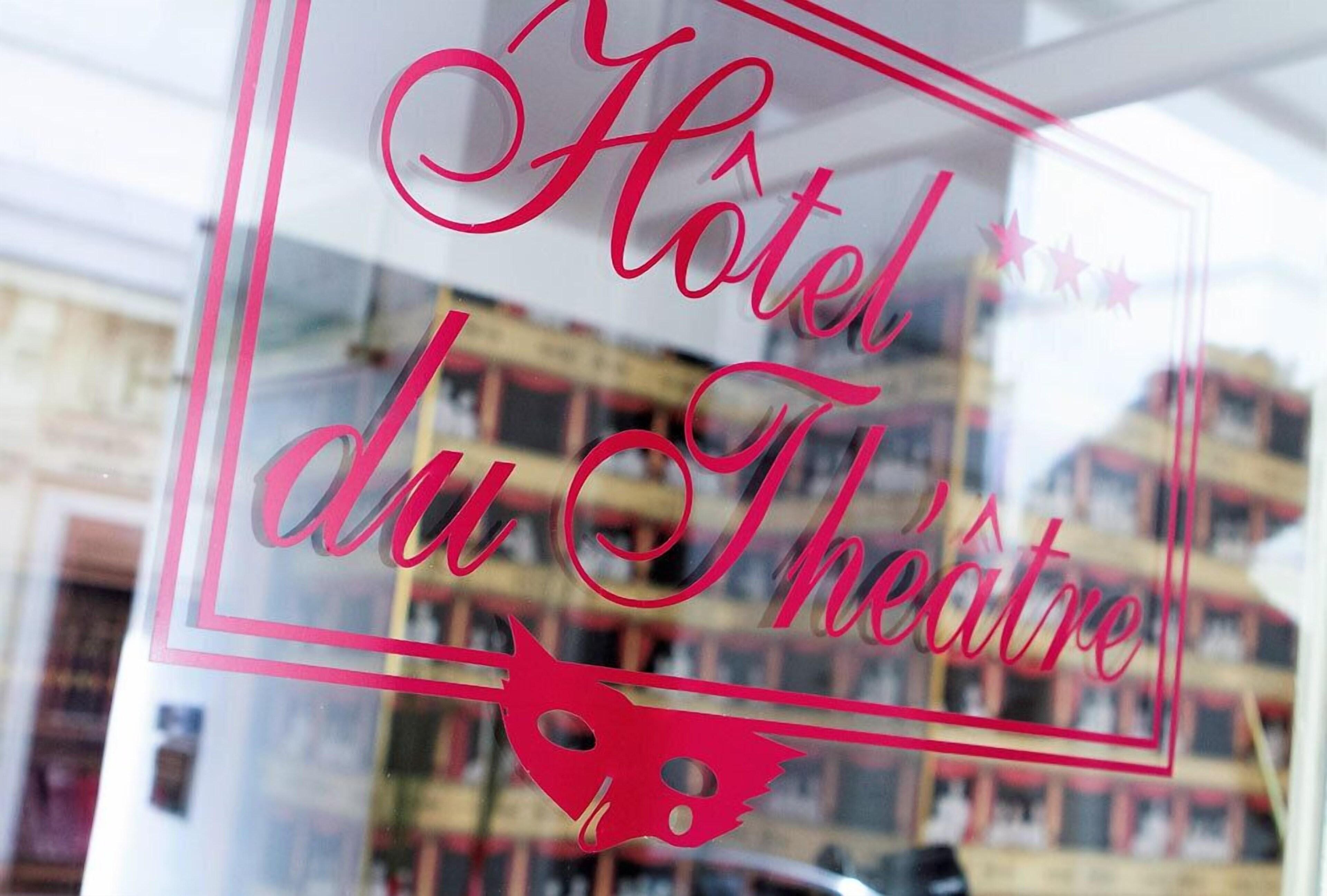 Du Théâtre By Patrick Hayat Hotel Parigi